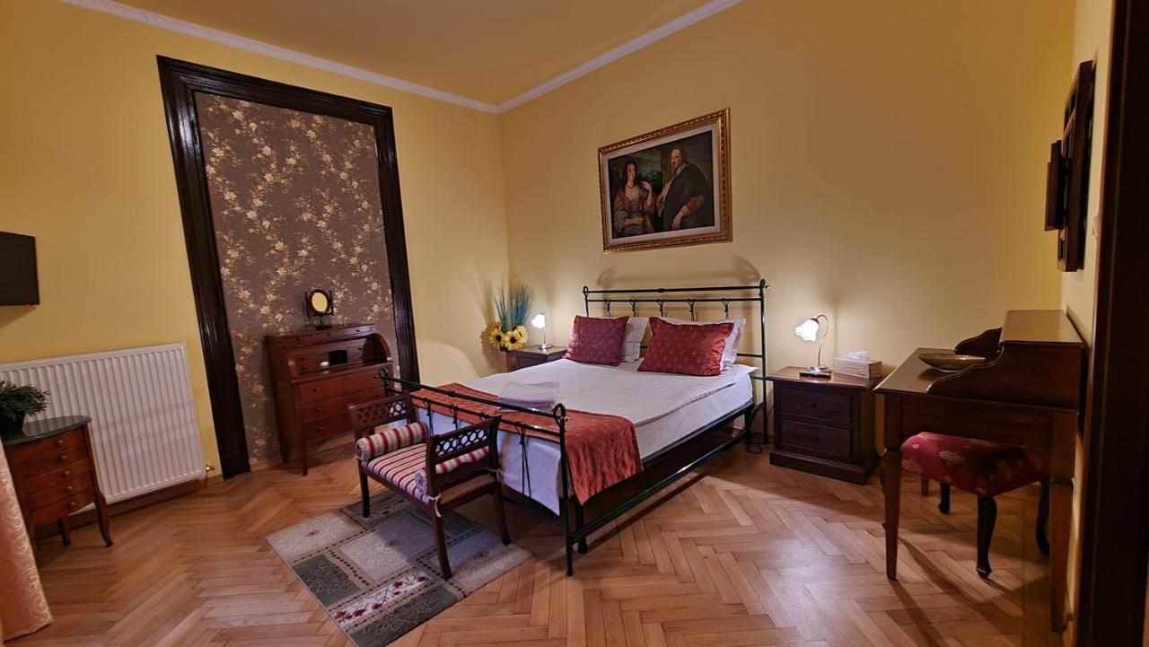 Hotel Casa Republicii Brașov Exterior foto