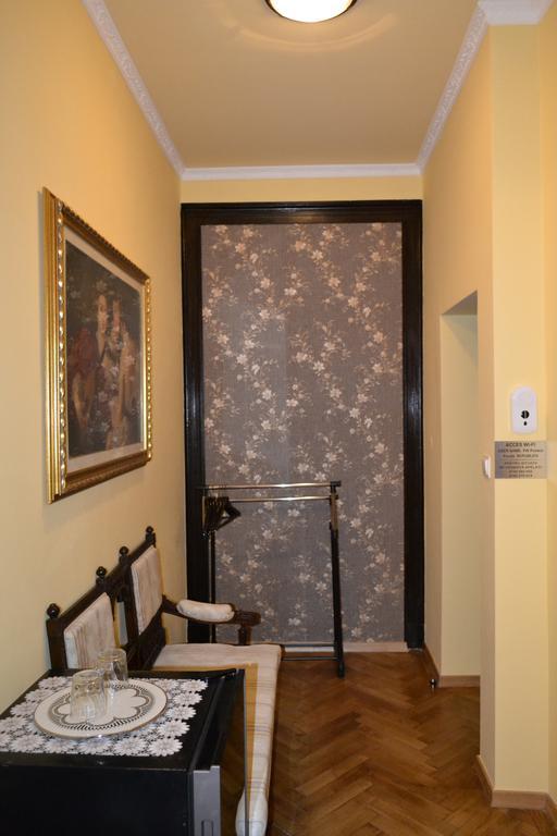 Hotel Casa Republicii Brașov Zimmer foto