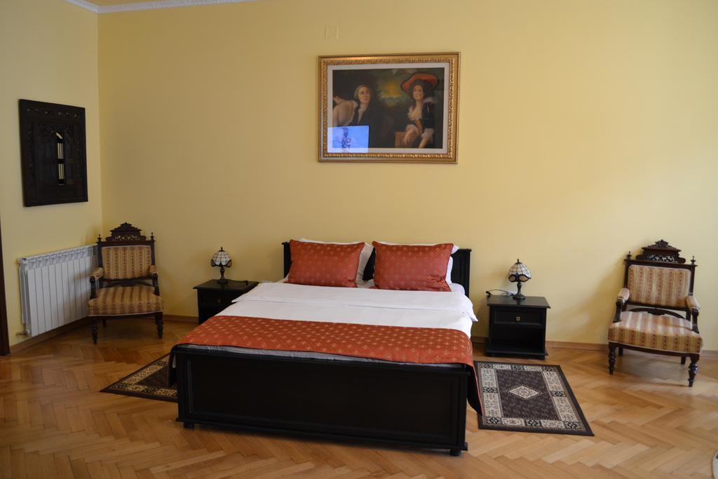 Hotel Casa Republicii Brașov Zimmer foto